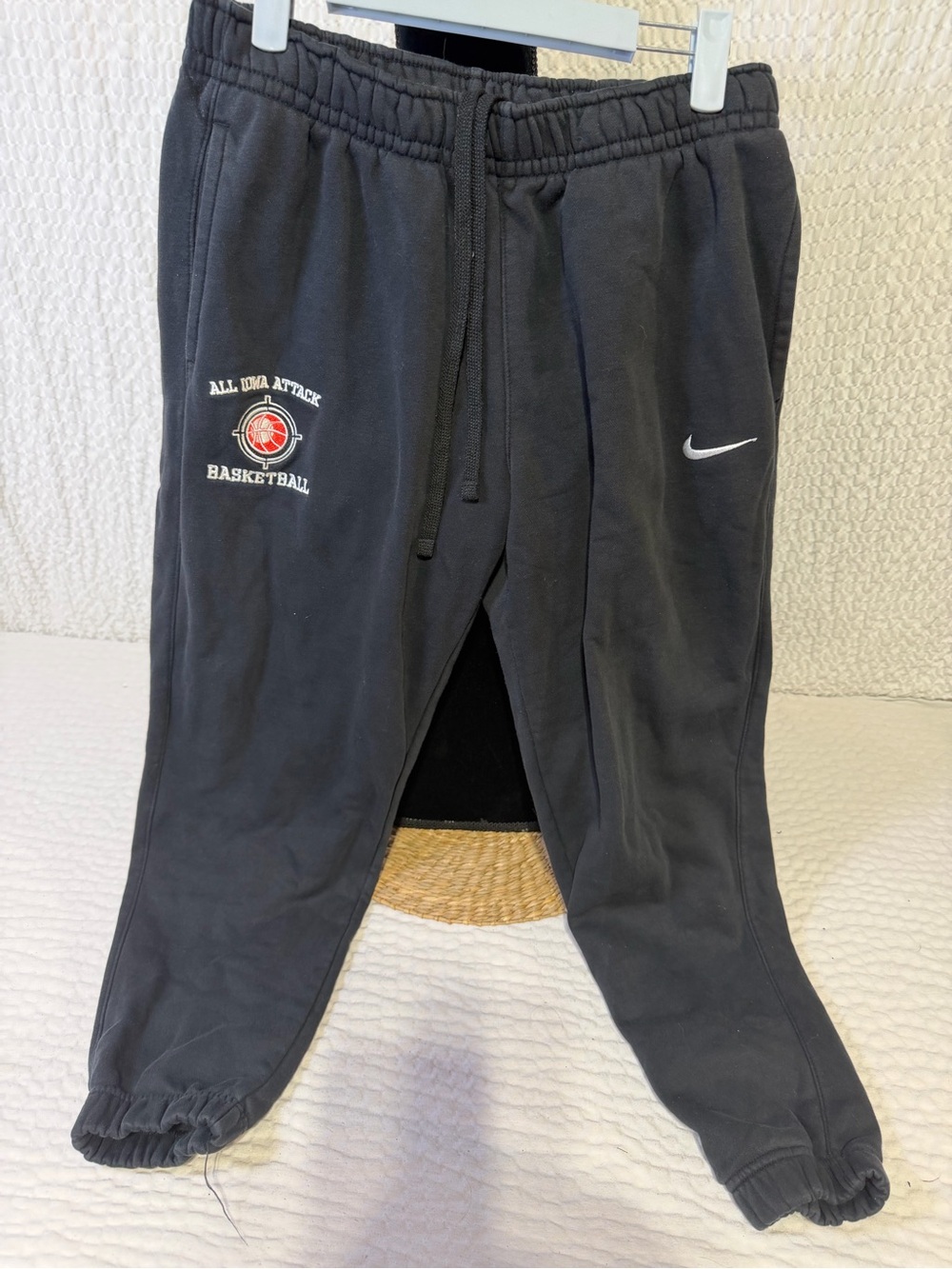 Nike mens Black Sweatpants with Basketball Graphic all iowa attack